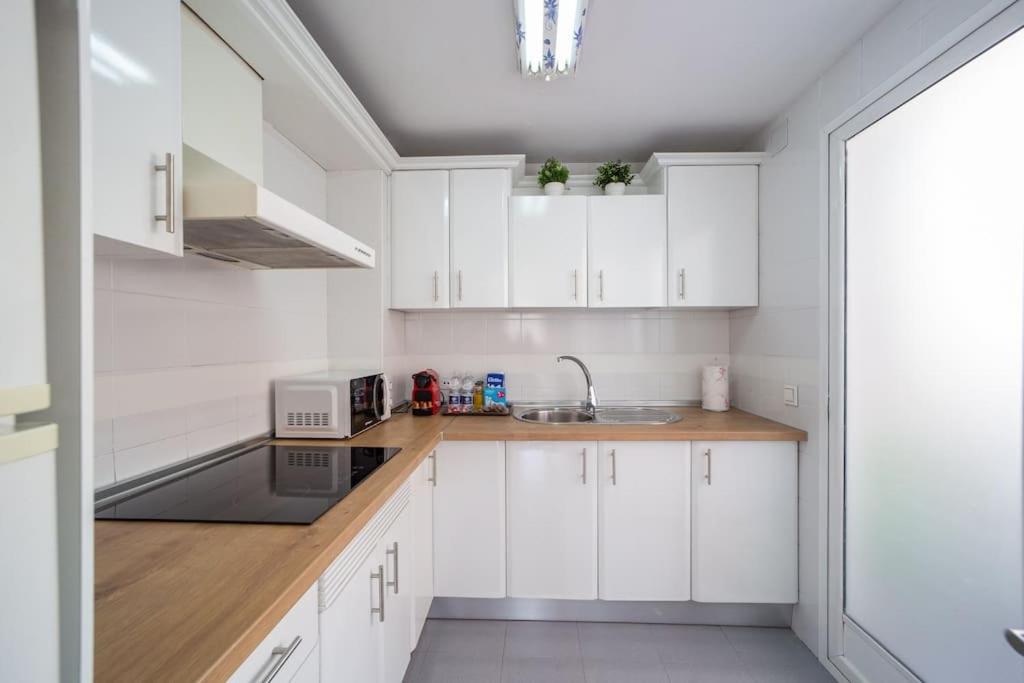 Central And Beautiful Apartment - Free Parking 말라가 외부 사진